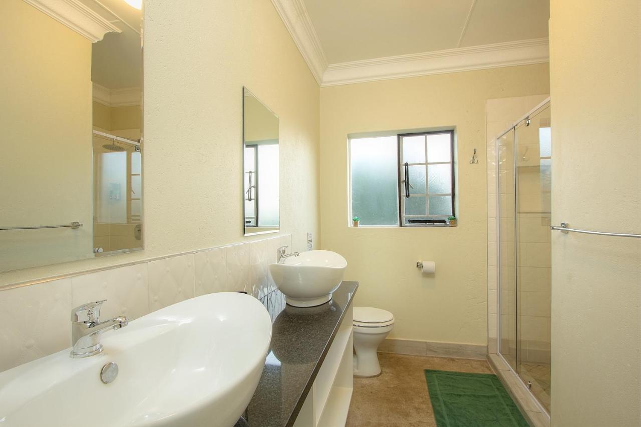 Kruger'S Retreat House & Kruger'S Rest Studio Марлот Парк Екстериор снимка